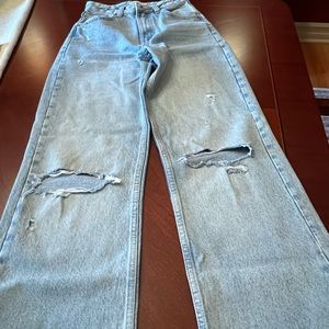 ZARA RIPPED WIDE LEG HIGH RISE JEAN.  SIZE 0.